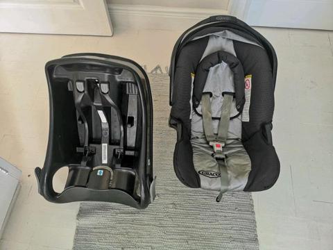 Graco Junior Baby CAR SEAT and BASE