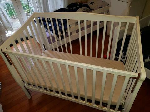Solid wood cot