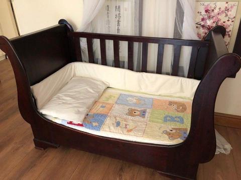 Sleighbed Baby Cot