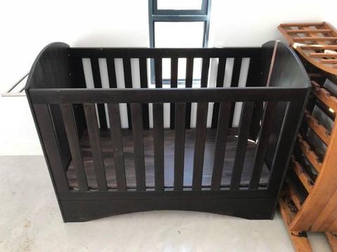 Baby cot