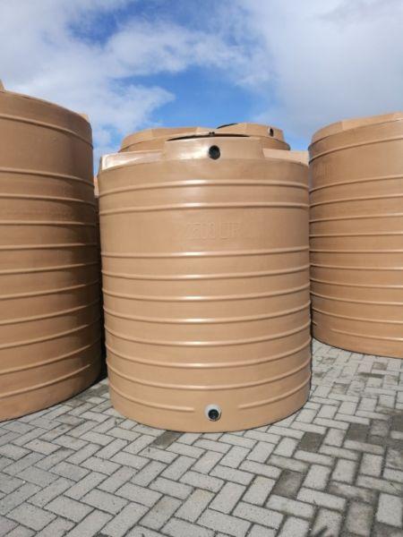 2500 Water Tanks … R2,799 (FREE DELIVERY!)