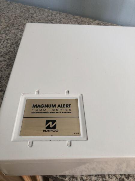 Magnum alert alarm box