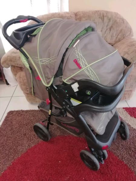 Chelino travel system with raincover