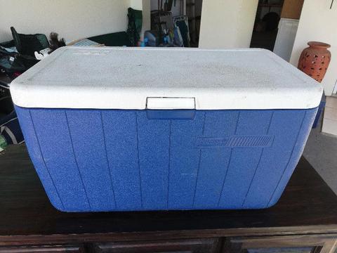 BLUE Cooler Box