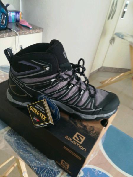 Salomon x ultra boots