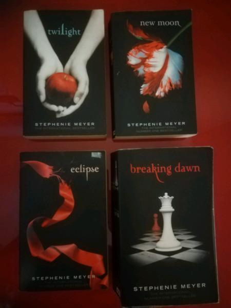 Complete TWILIGHT Series in a good condition