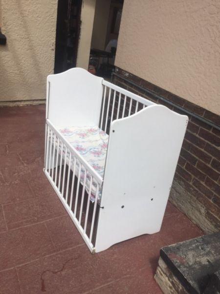 Wooden cot for sale