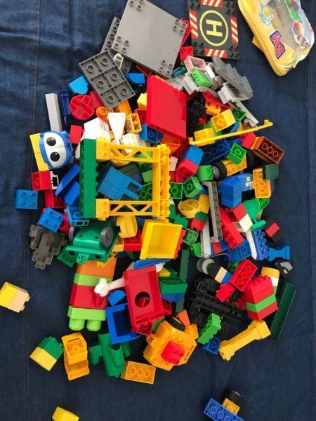 Assorted DUPLO