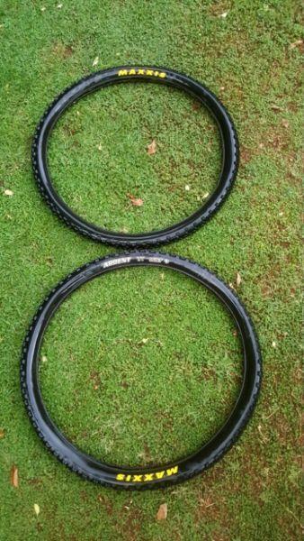 Maxxis Bicycle Tyres (pre-owned) –R450