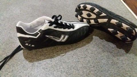 Soccer Boots - O.L.Y. - Size 5 - In Excellent Condition - Black & White