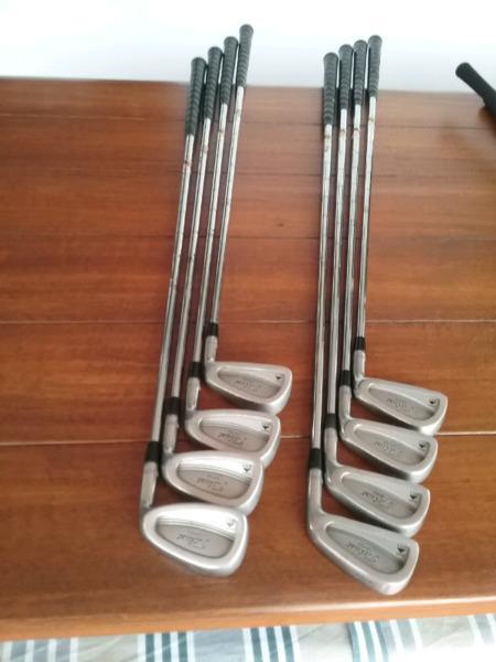 TITLEIST IRONS 3 to pw