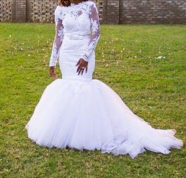 Selling my wedding dress,Size 28 & 30 only