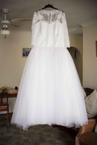 Wedding dress