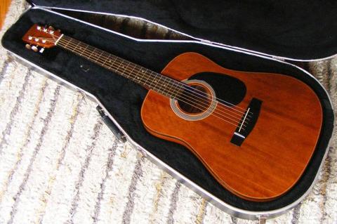 Diaz acoustic guitar in good condition - Korean made-with hard case