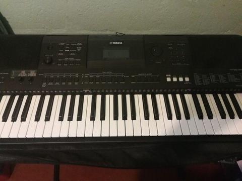 Yamaha PSR-E453 Keyboard for sale