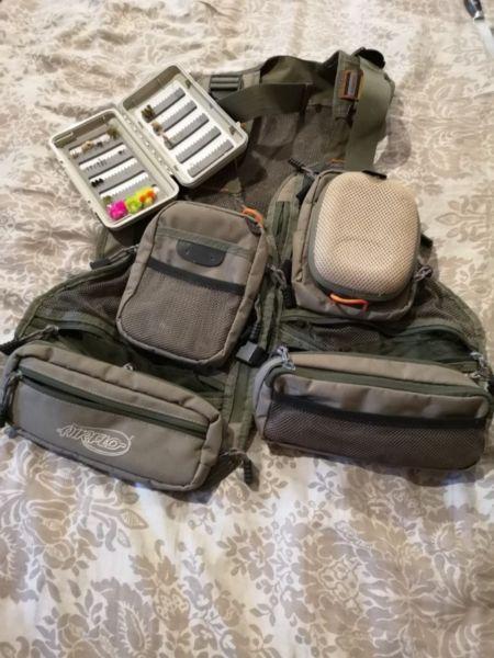 Airflow Fly Fishing Vest and 36 fly fishing Flies