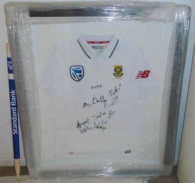Legacy Item: Framed Autographed Proteas Test Cricket Shirt. PLUS Free Fanie de Villiers Signed Stump