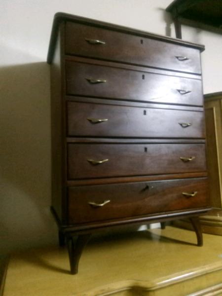 5 drawers in solid mahogany