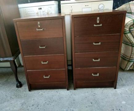 2 x 4 drawer chest of drawers