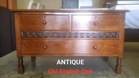 ✔ ANTIQUE Chest of Drawers in Old English Oak (circa 1900)