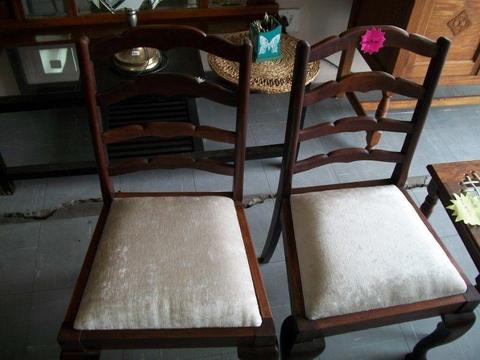 SET OF CHAIRS