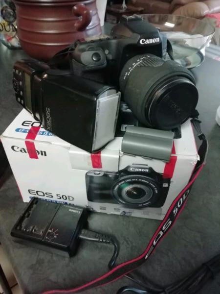 Canon camera flash and lens for sale