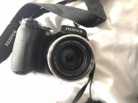 FUJIFILM FinePix S5700 For Sale