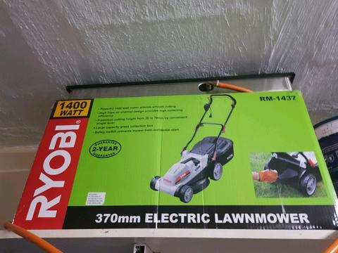 Ryobi 1400W 370mm lawn mower