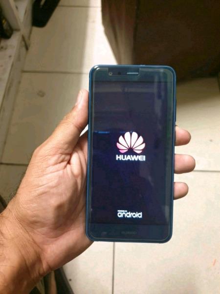 32GB Huawei P10 Lite with finger print