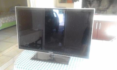 40 inch Samsung Led Tv - Full Hd - Usb - Spotless - Bargain Bargain !!!!!