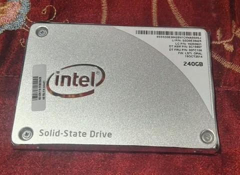 Intel 240Gb Ssd R600