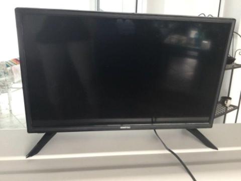 55x33cm brand new TV, not switched on once , SINOTEC STL-24W1900OTEC