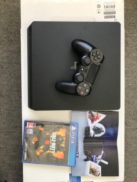 PlayStation 4 slim 1tb + Cod black ops 4