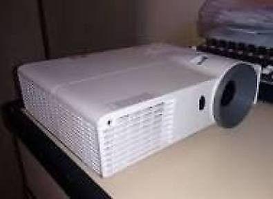 LG Projector with screen