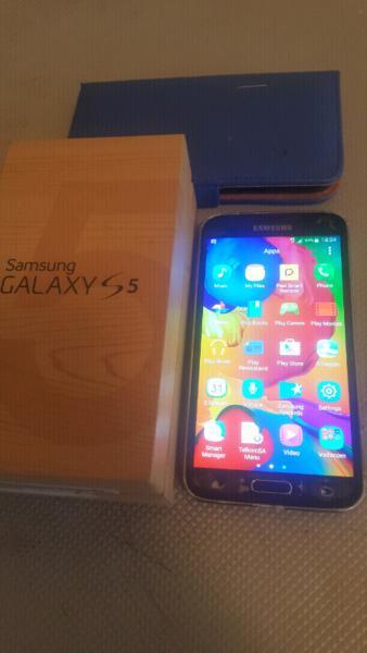 Samsung Galaxy S5 with Box For Sale