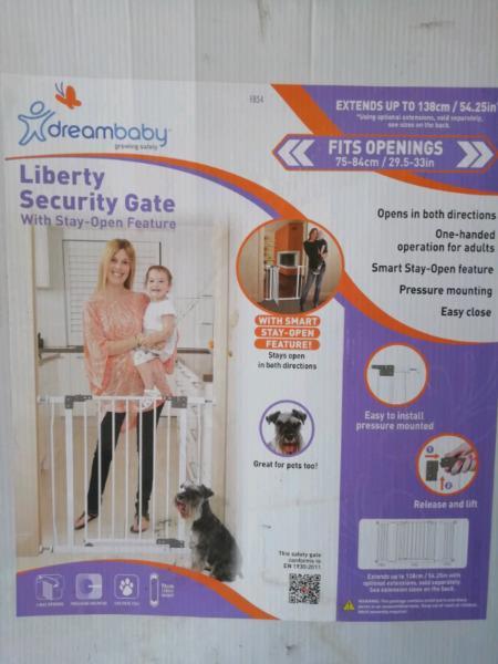 Dream baby Liberty security gate