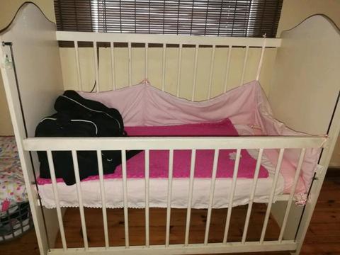 Baby cot and extras