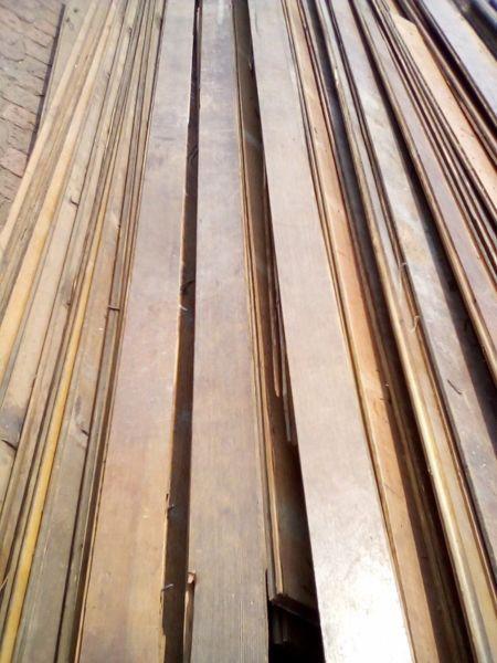 83mm Oregon pine floorboards for sale in excellent condition