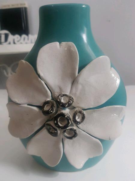 Decorative vase