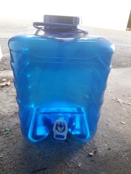 BARGAIN !!! 25 liters Water container with tap / brand new / R 100 each / 5 unit available