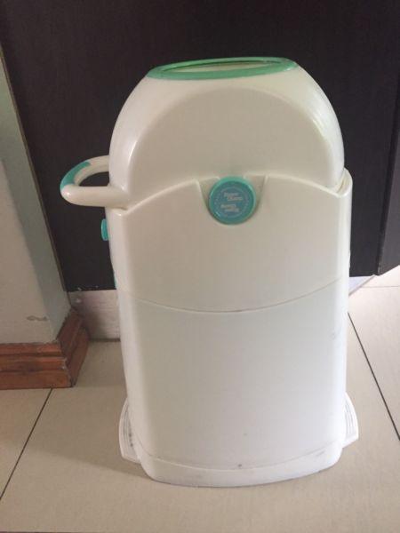 Diaper Champ nappy bin