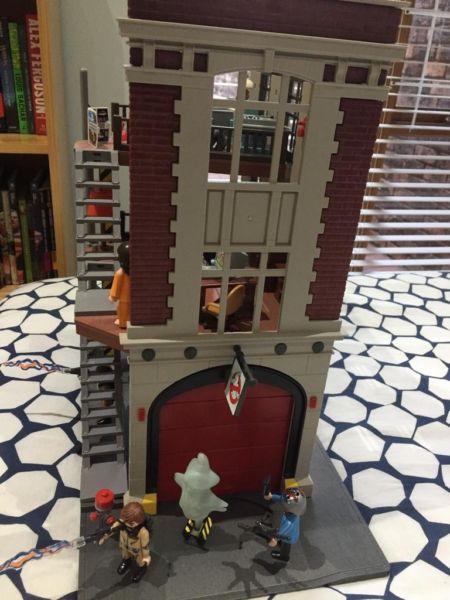 Ghostbusters playmobil firehouse set