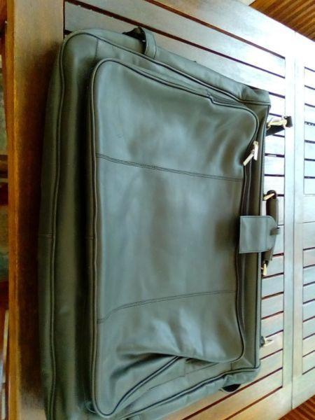 Leather Busby Travel Bag