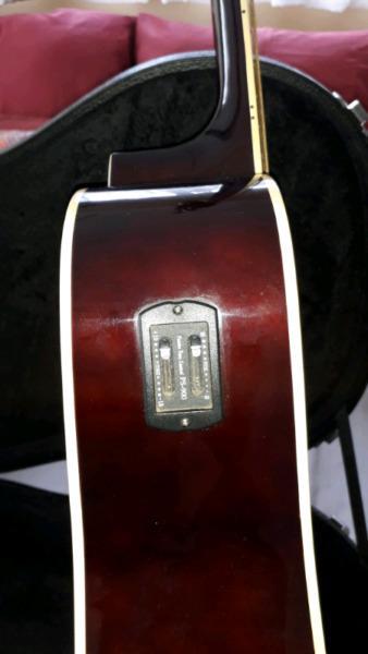 Aria semi acoustic guitar with hardcase