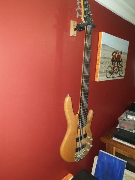 Cort 6 string Bass