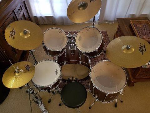 Drum Kit 5 piece Yamaha Stage Custom c/w Cymbals