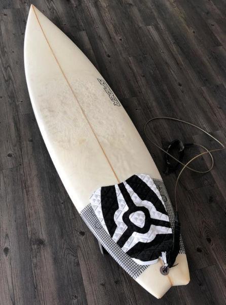 Surfboard Spider 6’2 New Pier