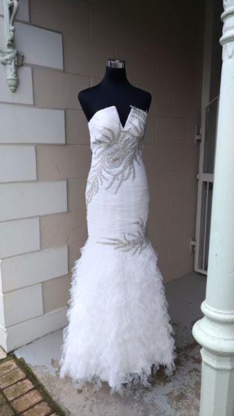 Design mermaid wedding gown