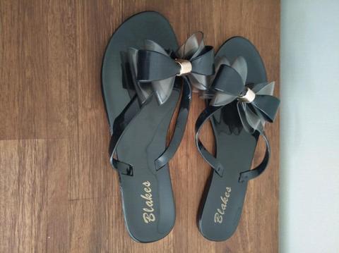 Jelly sandals Size 4