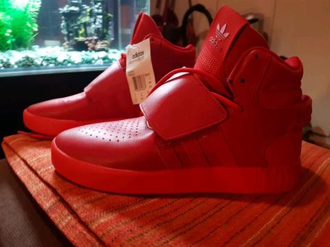 Adidas, size 5 for sale